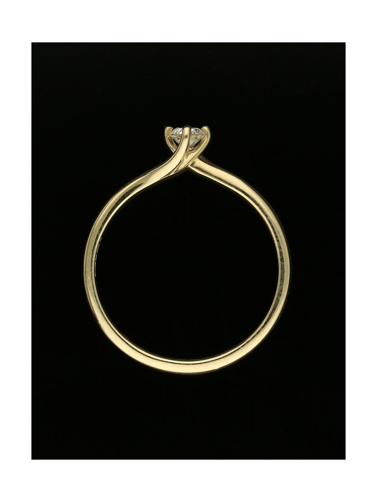 Diamond Solitaire Engagement Ring 0.15ct Round Brilliant Cut in 9ct Yellow Gold