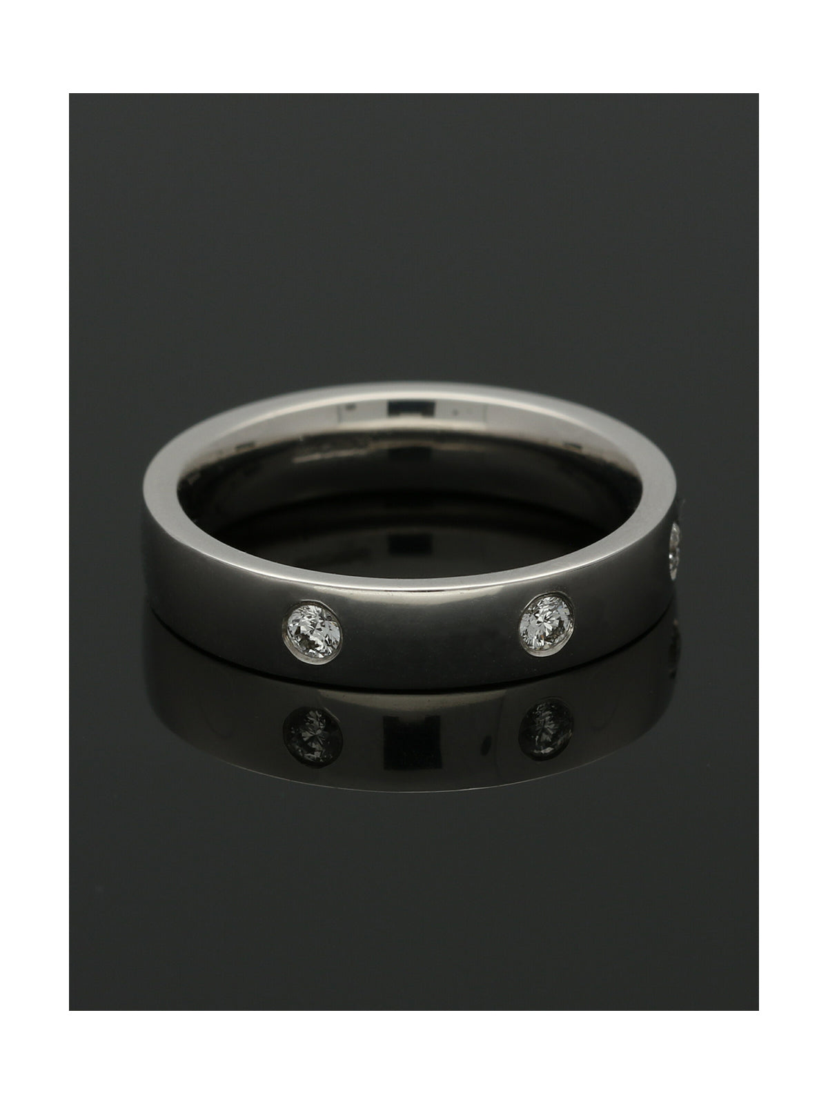 Diamond Wedding Ring in 18ct White Gold