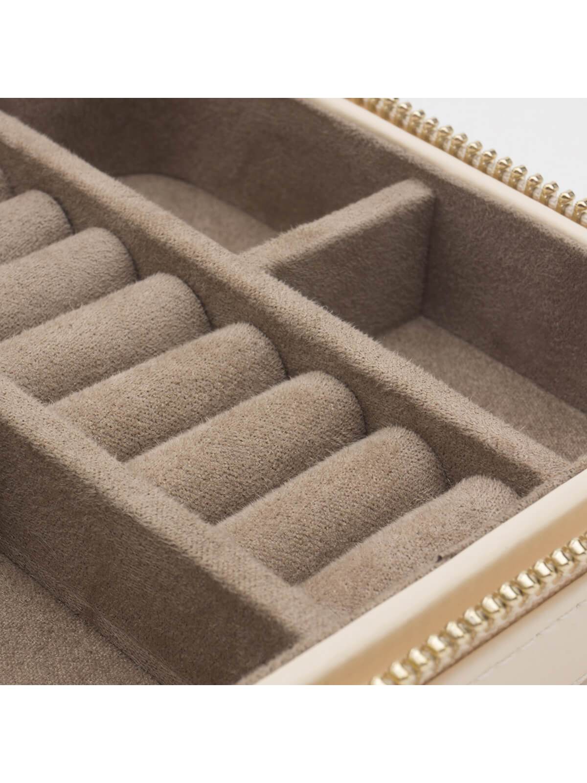 Wolf Caroline Jewellery Travel Box in Cream 329953