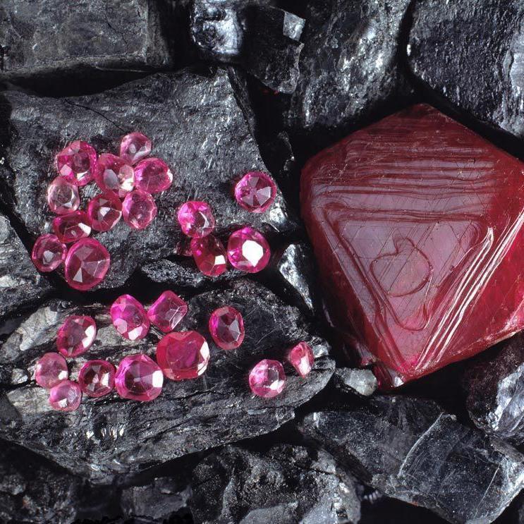 Due to the good fortune they were thought to bring, rubies were placed beneath building foundations for extra security, with Ancient Chinese and Hindu nobleman also embellishing their armour and harnesses with rubies before heading into battle.