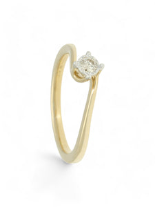 Diamond Solitaire Miracle Set Engagement Ring 0.10ct Round Brilliant in 9ct Yellow Gold