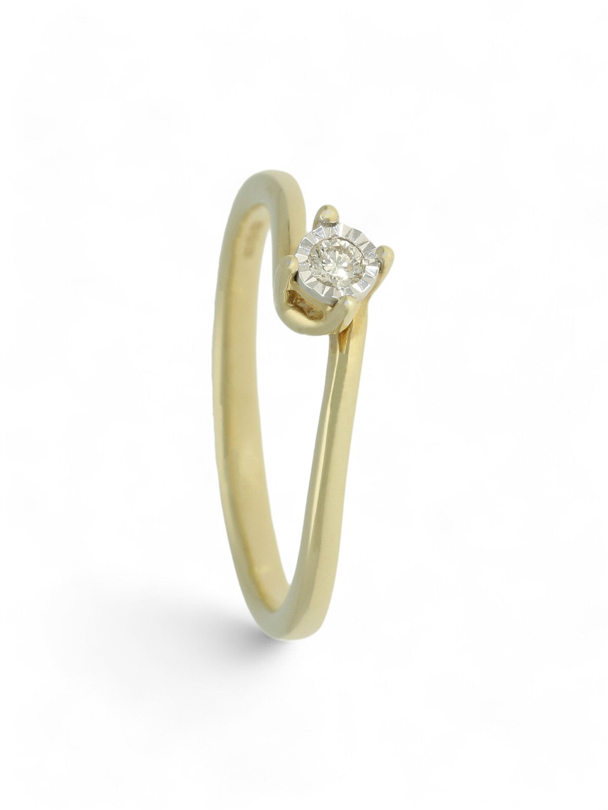 Diamond Solitaire Miracle Set Engagement Ring 0.05ct Round Brilliant in 9ct Yellow Gold