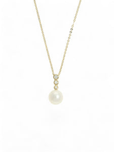 Pearl & Diamond Drop Pendant Necklace in 9ct Yellow Gold