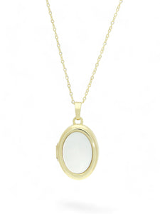 Mother of Pearl Oval Locket in 9ct Yellow Gold
