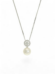 Akoya Pearl & Diamond Pendant Necklace in 18ct White Gold