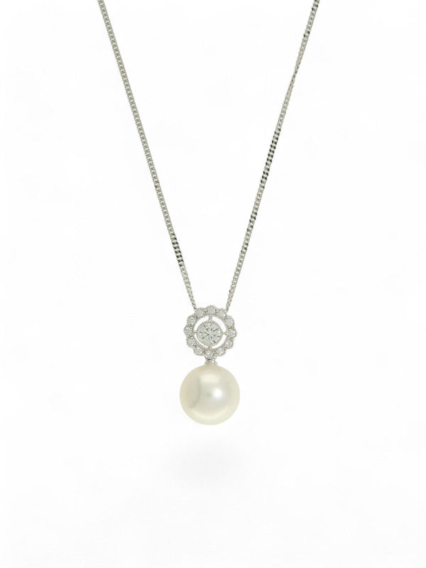 Akoya Pearl & Diamond Pendant Necklace in 18ct White Gold