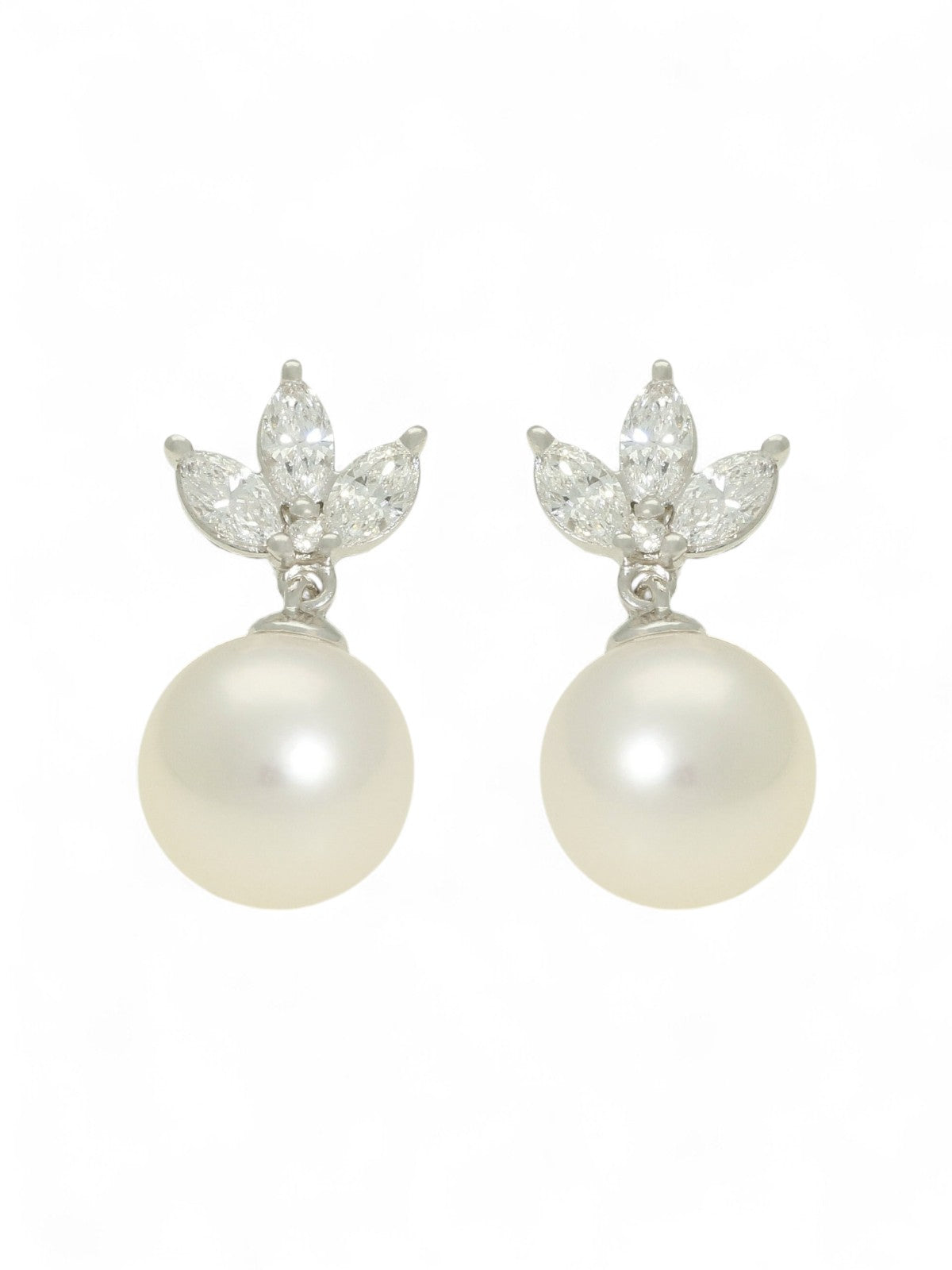 Akoya Pearl & Diamond Earrings in 18ct White Gold