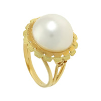 Pre Owned Mabe Pearl Dress Ring in Yellow Gold