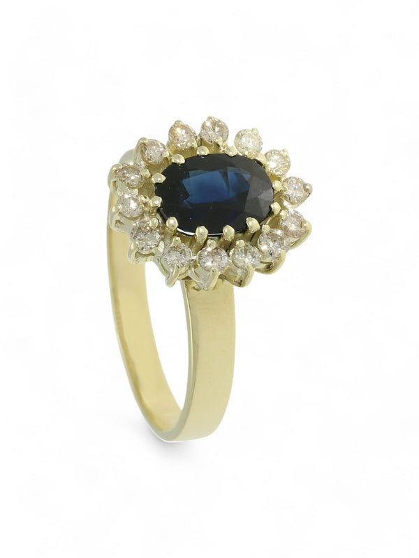 Pre Owned Sapphire & Diamond Oval Cluster Ring in 14ct Yellow Gold