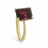 Pre Owned Garnet Dress Ring in 9ct Yellow Gold