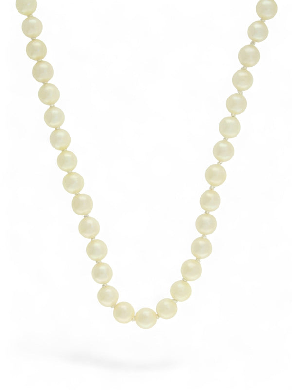 Pre Owned Uniformed Pearl Single Row Necklace with 9ct Yellow Gold Clasp