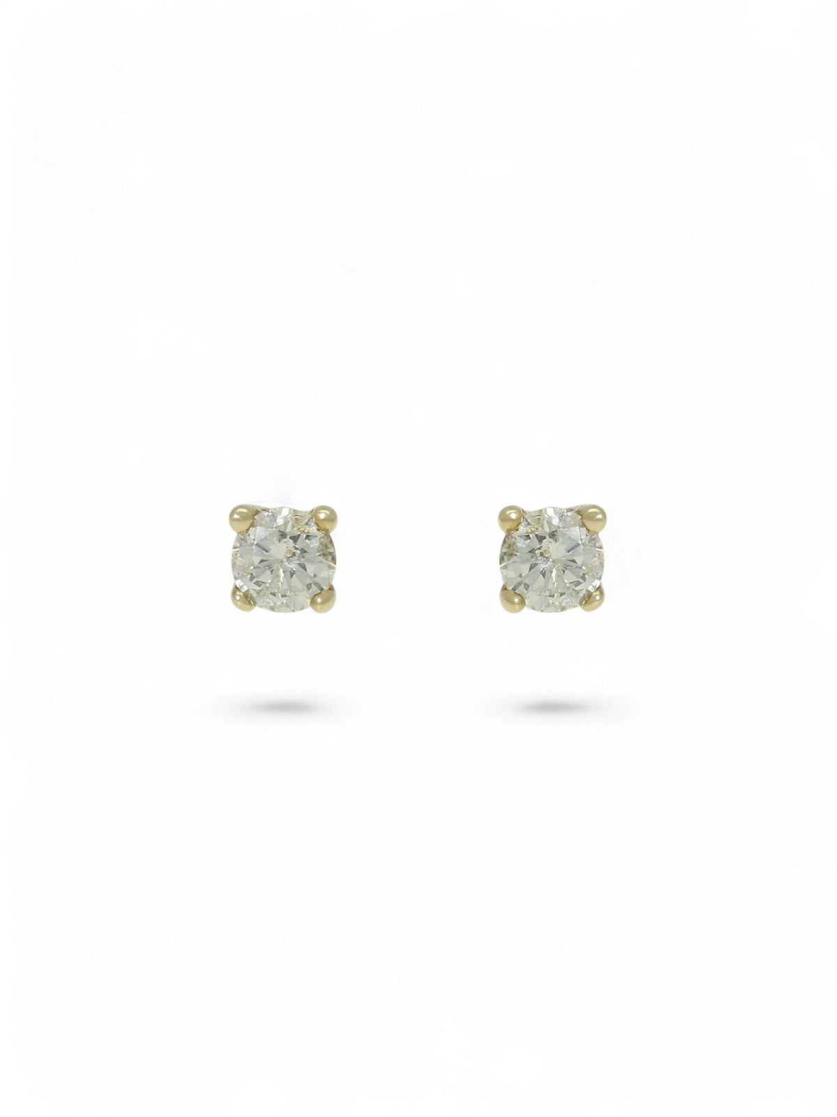 Pre Owned Diamond Round Brilliant Single Stone Stud Earrings 0.15ct in 9ct Yellow Gold