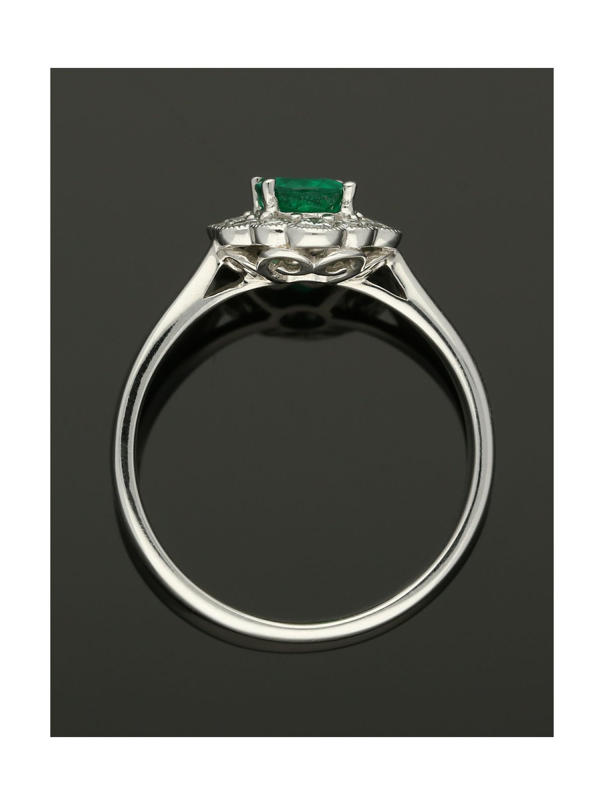 Emerald & Diamond Cluster Ring Oval Cut in 18ct White Gold