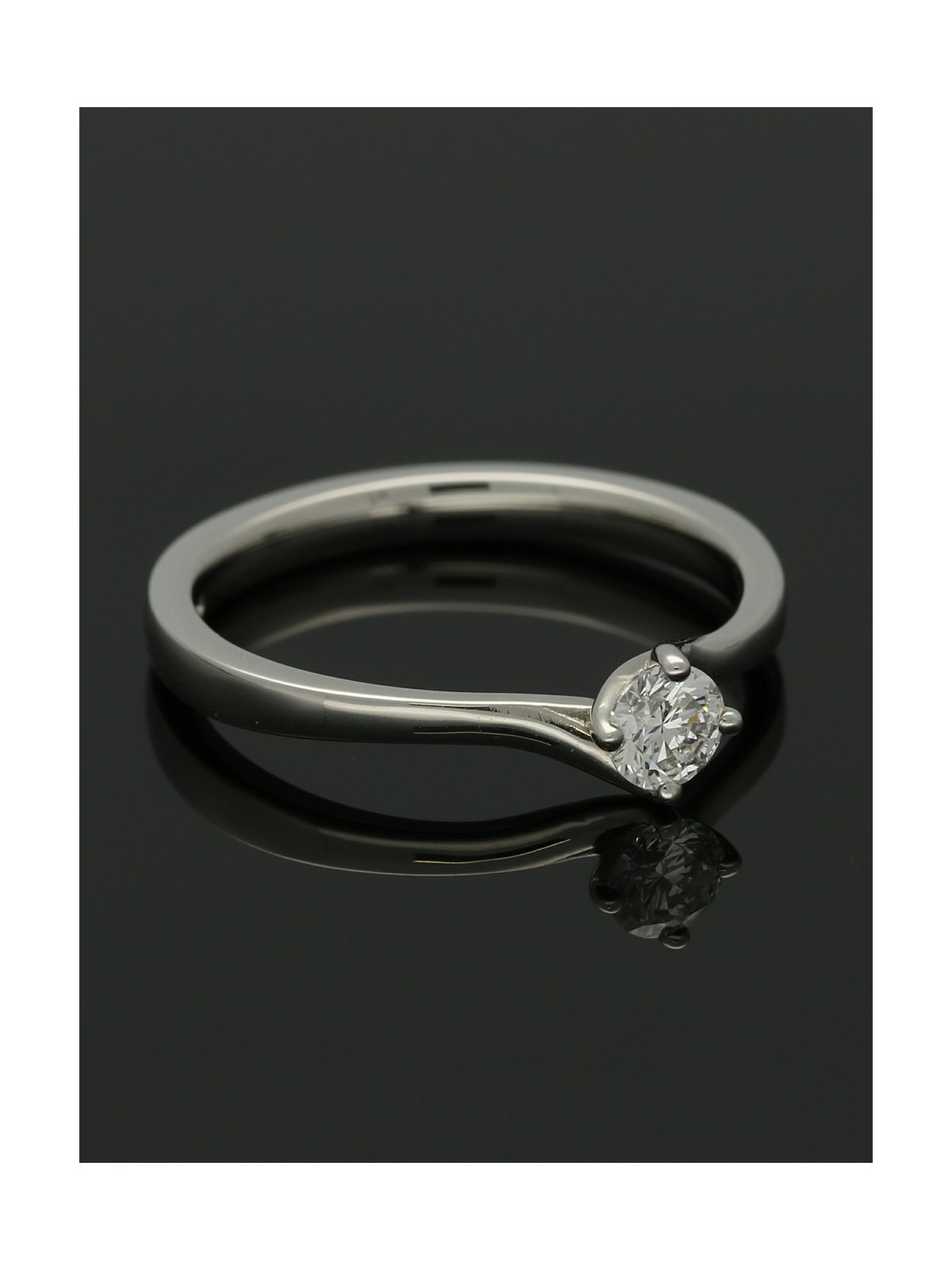 "The Adelaide Collection" Diamond Solitaire Engagement Ring 0.25ct Round Brilliant Cut in Platinum
